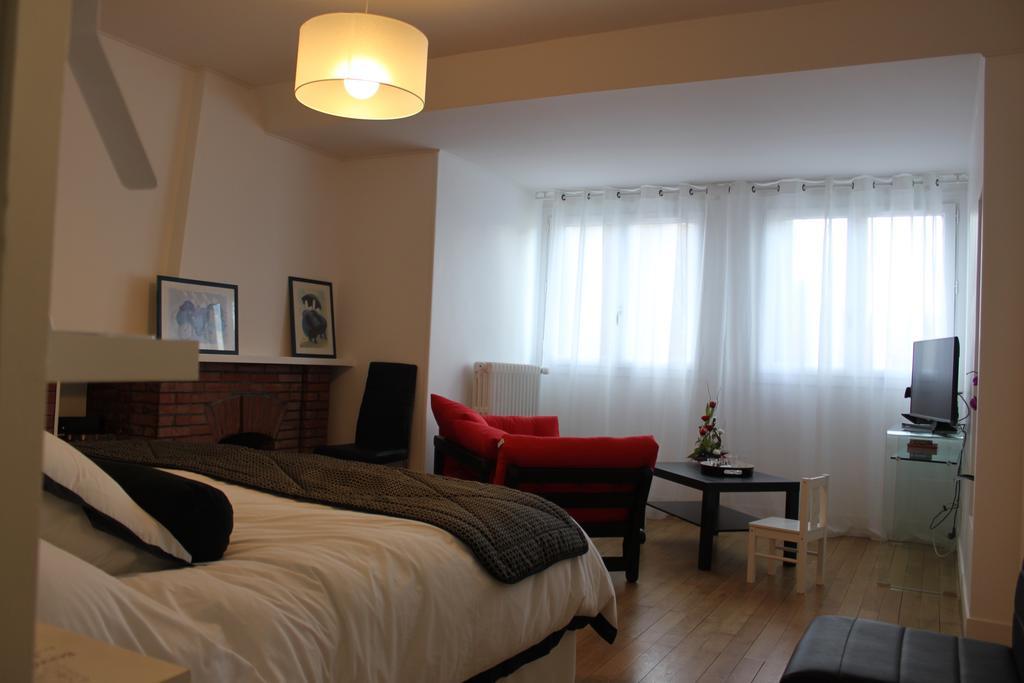 Bed and Breakfast Au Coeur De Бове Екстер'єр фото