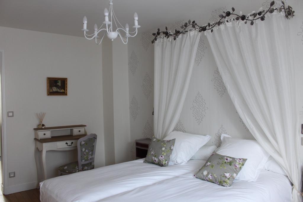Bed and Breakfast Au Coeur De Бове Екстер'єр фото
