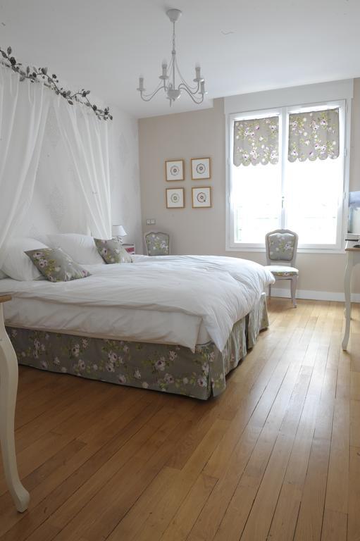 Bed and Breakfast Au Coeur De Бове Екстер'єр фото